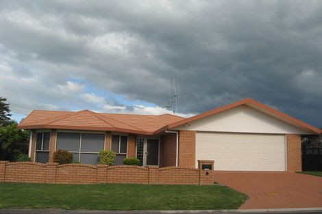 Photo of property in 15 Ridgemount Terrace, Welcome Bay, Tauranga, 3112