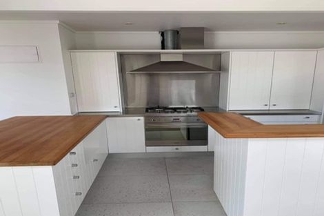 Photo of property in 3/252 Hurstmere Road, Takapuna, Auckland, 0622