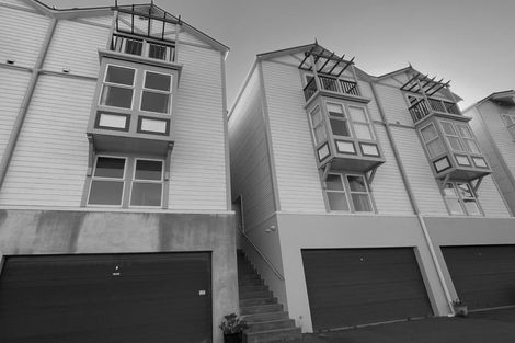 Photo of property in 153e Grant Road, Thorndon, Wellington, 6011