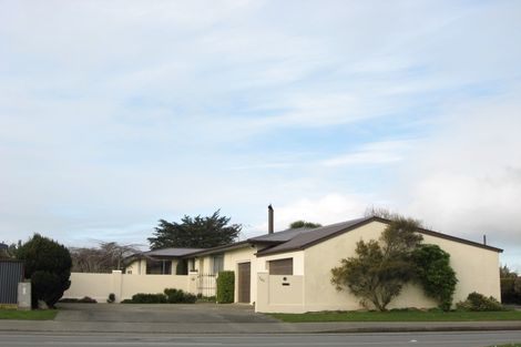 Photo of property in 743 Queens Drive, Waikiwi, Invercargill, 9810