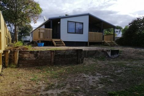 Photo of property in 990 Papamoa Beach Road, Papamoa Beach, Papamoa, 3118