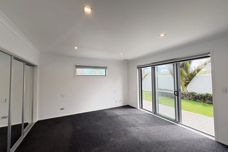 Photo of property in 154 Boord Crescent, Kumeu, 0891