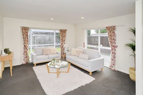 Photo of property in 2/288 Pine Avenue, South New Brighton, Christchurch, 8062