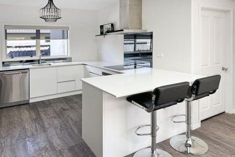 Photo of property in 14 Elmslie Grove, Halswell, Christchurch, 8025