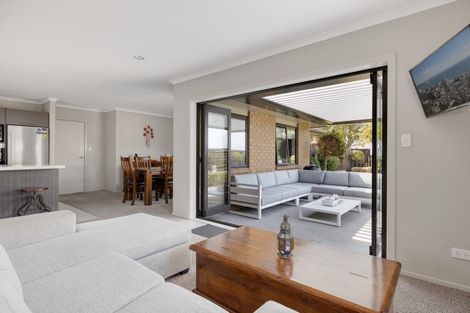 Photo of property in 37 Golden Sands Drive, Papamoa Beach, Papamoa, 3118