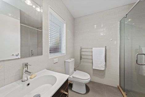 Photo of property in 16 Chippewa Place, Conifer Grove, Takanini, 2112