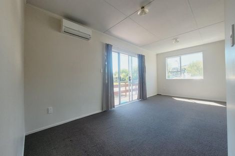 Photo of property in 139 Driver Crescent, Cannons Creek, Porirua, 5024