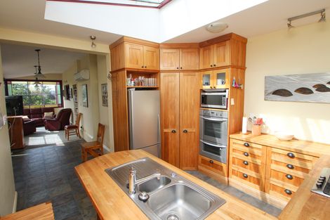 Photo of property in 32 Hull Street, South Hill, Oamaru, 9400