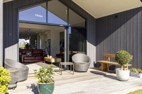 Photo of property in 6 Sorrento Drive, Rangatira Park, Taupo, 3330