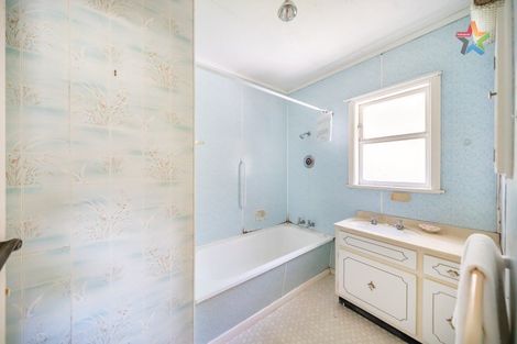 Photo of property in 76 Raukawa Street, Stokes Valley, Lower Hutt, 5019