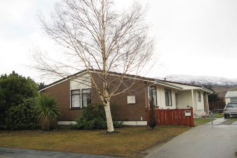 Photo of property in 12 Cornish Place, Cromwell, 9310