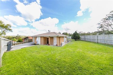 Photo of property in 1 Jacinta Grove, Swanson, Auckland, 0612