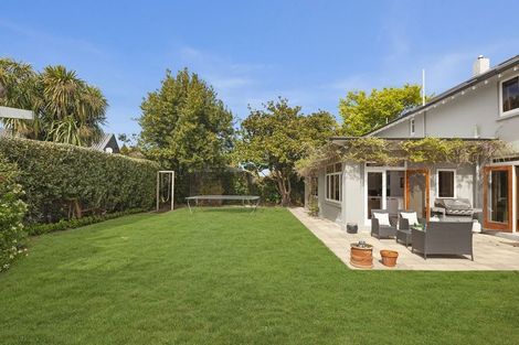 Photo of property in 152 Clyde Road, Burnside, Christchurch, 8053