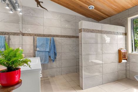 Photo of property in 632 Kara Road, Kokopu, Whangarei, 0179