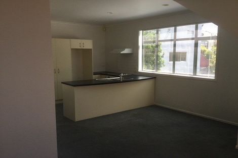 Photo of property in Tuscany Towers, 60/1 Ambrico Place, New Lynn, Auckland, 0600