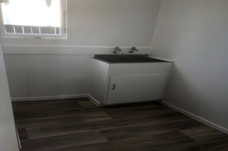 Photo of property in 33 Waldegrave Street, Palmerston North, 4410