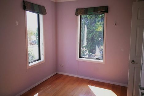 Photo of property in 26a Raleigh Road, Northcote, Auckland, 0627