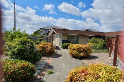 Photo of property in 1/77 Memorial Avenue, Ilam, Christchurch, 8053