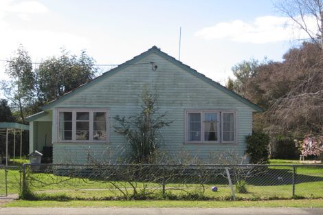 Photo of property in 19 Tawa Street, Edgecumbe, 3120