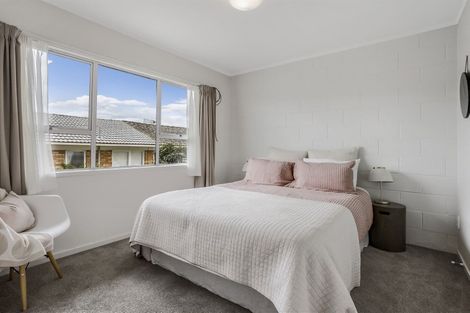 Photo of property in 2/34 Watea Road, Sandringham, Auckland, 1025
