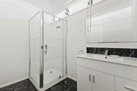 Photo of property in 2/5 Norfolk Place, Papatoetoe, Auckland, 2025