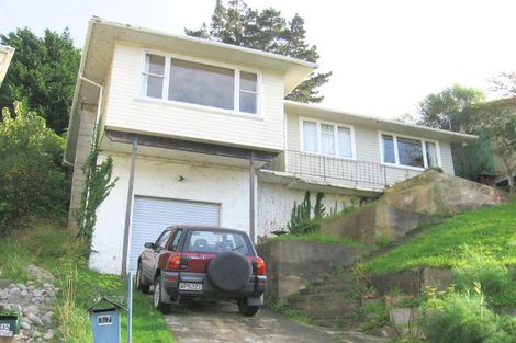 Photo of property in 37 Franklyn Road, Tawa, Wellington, 5028