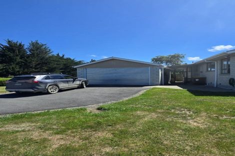 Photo of property in 240 Waikuku Beach Road, Waikuku, Rangiora, 7473
