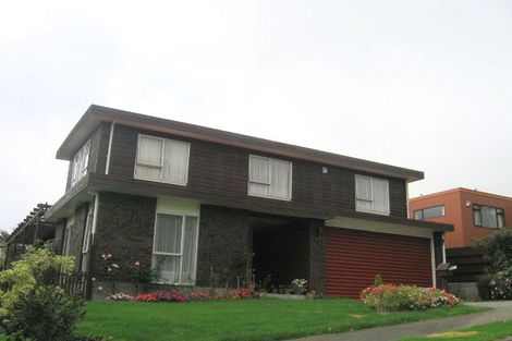 Photo of property in 5 Bede Grove, Tawa, Wellington, 5028