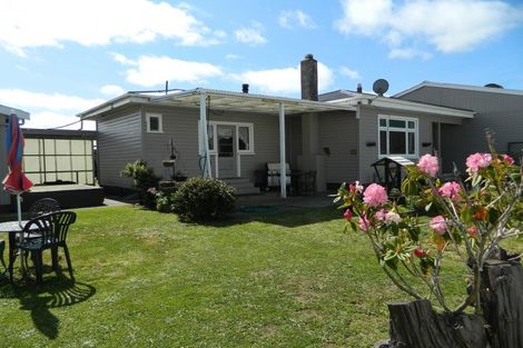 Photo of property in 85 Half Mile Road, Tuatapere, 9620