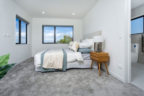 Photo of property in 10a Mescal Street, Massey, Auckland, 0614