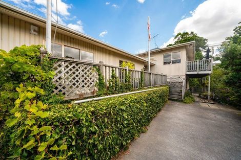 Photo of property in 36 Kiteroa Terrace, Rothesay Bay, Auckland, 0630