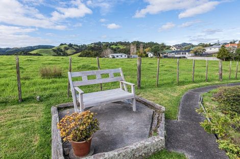Photo of property in 29 Roderick Place, Onerahi, Whangarei, 0110
