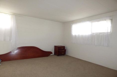 Photo of property in 12 Seabreeze Road, Narrow Neck, Auckland, 0624