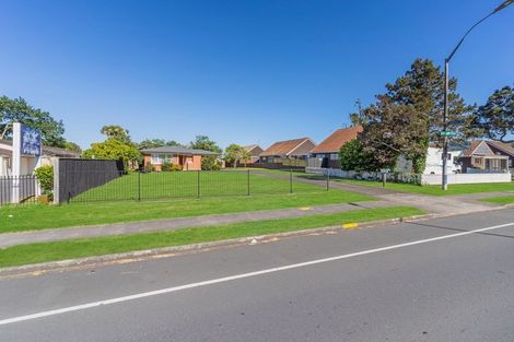 Photo of property in 341 Great South Road, Papakura, 2110