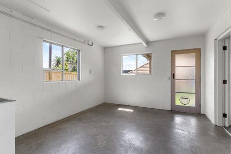 Photo of property in 88 Aberdeen Road, Campbells Bay, Auckland, 0620