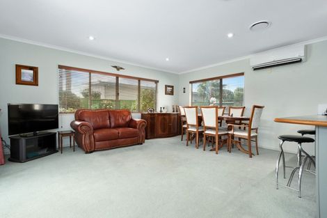 Photo of property in 10 Madeira Close, Papamoa Beach, Papamoa, 3118