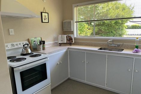 Photo of property in 16 Rata Street, Waikanae, 5036