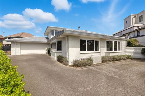 Photo of property in 446 Oceanbeach Road, Mount Maunganui, 3116