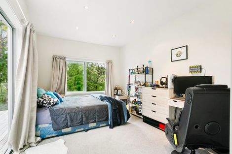 Photo of property in 13 Miha Road, Titirangi, Auckland, 0604