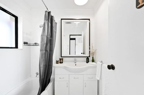 Photo of property in 15a Reeves Close, Fairview Downs, Hamilton, 3214