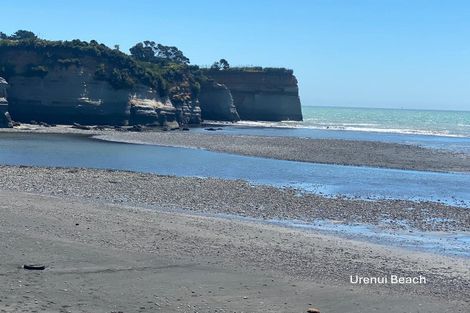 Photo of property in 52 Fifth Avenue, Urenui, 4377