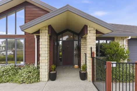 Photo of property in 90 Regent Drive, Paraparaumu Beach, Paraparaumu, 5032