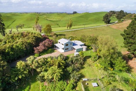 Photo of property in 484 Finnis Road, Pohangina, Feilding, 4775