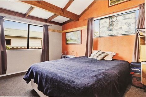 Photo of property in 9 Churchill Terrace, Waiuku, 2123