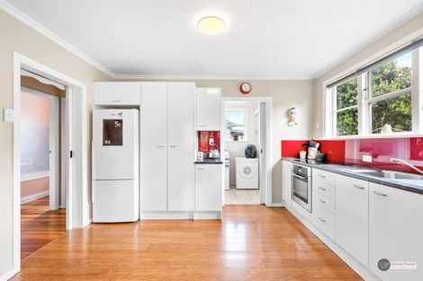 Photo of property in 31 Lockwood Crescent, Taita, Lower Hutt, 5011