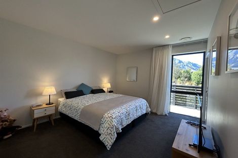 Photo of property in 32 Falconer Rise, Jacks Point, Queenstown, 9371