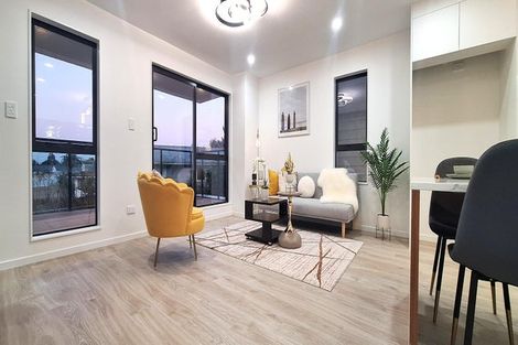 Photo of property in 21e Laura Street, Kelston, Auckland, 0602