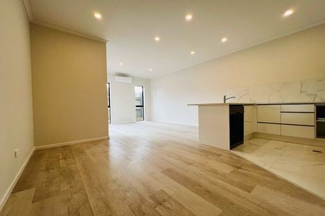 Photo of property in 82d Eversleigh Road, Belmont, Auckland, 0622