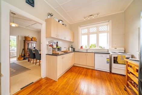 Photo of property in 6 Penrose Street, Woburn, Lower Hutt, 5010