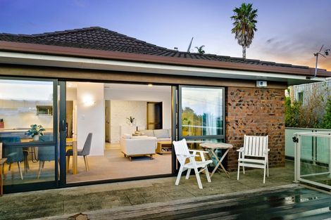 Photo of property in 1/67 Seaview Road, Castor Bay, Auckland, 0620